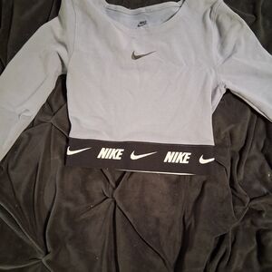 Nike Gray Long Sleeve Crop Top
